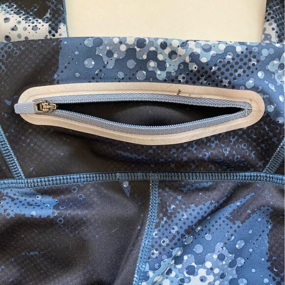 ATHLETA Capri Leggings Size XS Electric Sonar‎ Blue Yoga Running Active Athletic - Picture 6 of 8